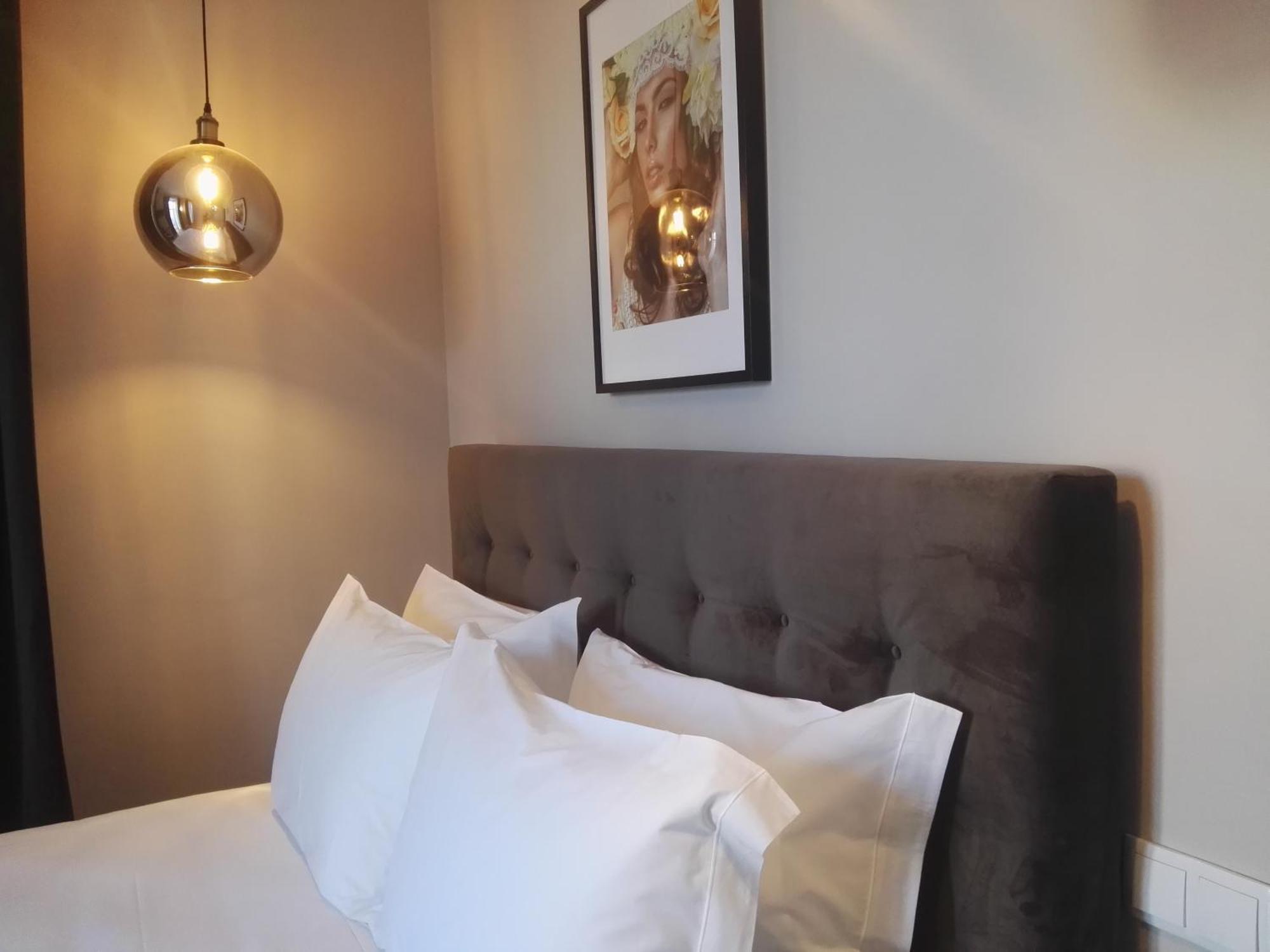 Temple Suites Guesthouse Portimao Bagian luar foto