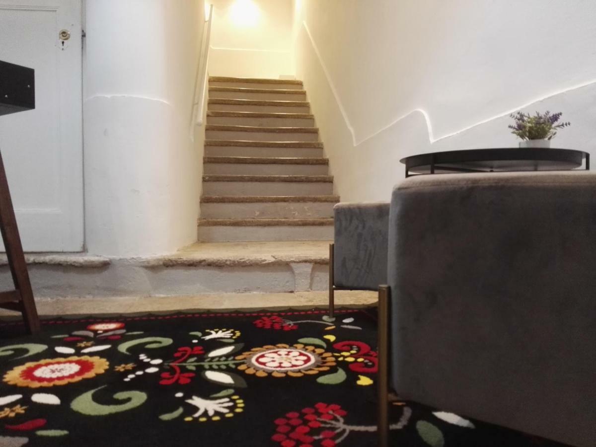 Temple Suites Guesthouse Portimao Bagian luar foto